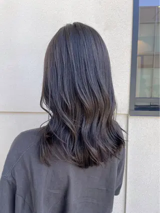 セミロング カラー chelsea所属・神山 ゆきのヘアスタイル