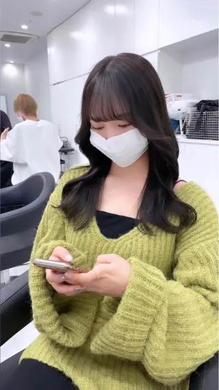 セミロング カラー ヘアアレンジ Ella所属・nana【艶髪】/ レイヤー/縮毛矯正のヘアスタイル