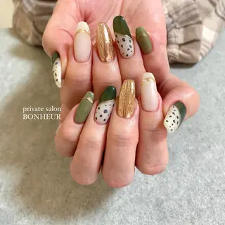 ネイル BONHEUR Annaのネイルデザイン