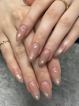 ネイル Mus’Fam 入谷玲生奈のネイルデザイン