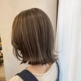 ミディアム 似合わせレイヤー / 栄 / はるな🌼のヘアスタイル