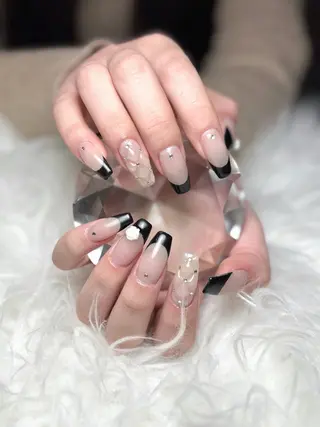 ネイル 藪木 七海のネイルデザイン