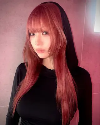 ロング AIRA/ブリーチ ‪/透明感カラーのヘアスタイル