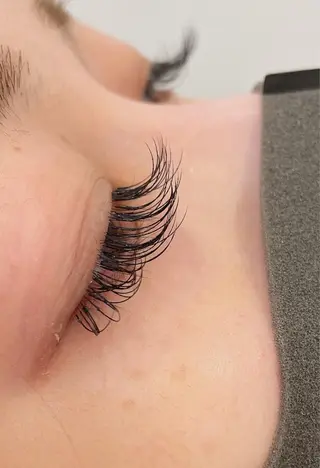 マツエク・マツパ MODEK'S松原 Haruのヘアスタイル