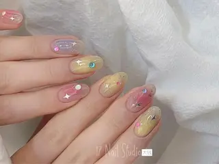 ネイル One Plus Nail Salonのネイルデザイン