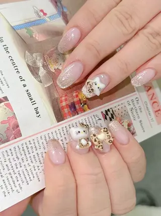 ネイル グロー ネイルのネイルデザイン