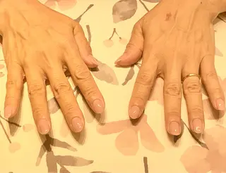 ネイル biene 鴨下愛美のネイルデザイン