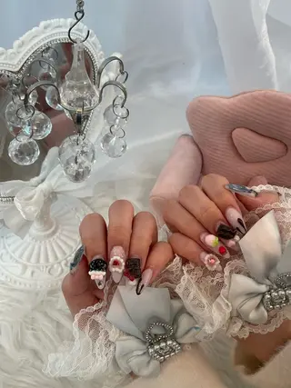 ネイル ベスティオーラ所属・ベスティオーラ 花香のネイルデザイン