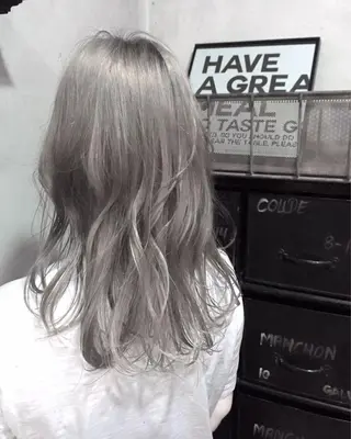 カラー MUSASHI ブリーチカラー◎のヘアスタイル