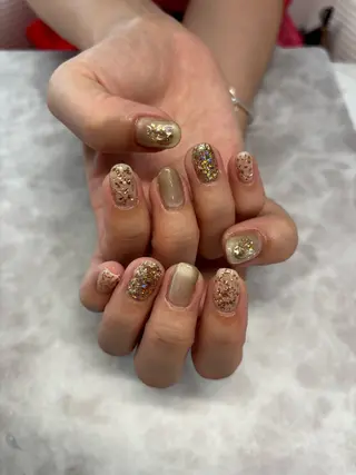 ネイル Rich to安城店所属・長坂 若菜のネイルデザイン