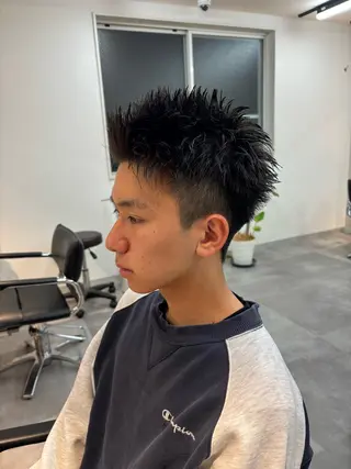 メンズ フェザーパーマ/韓国 /メンズカット/保立のヘアスタイル