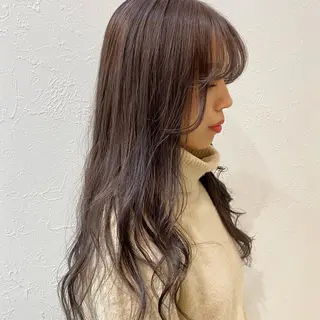 ロング ブリーチなしカラー ダブルカラーエクステのヘアスタイル