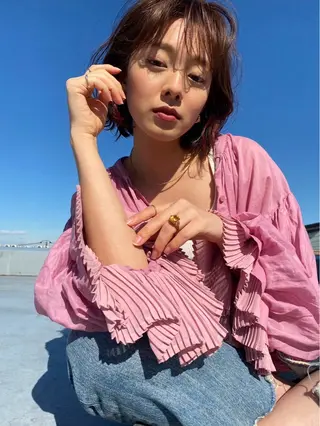 ショート カラー blau hair and care《ブラウ》所属・MARU.縮毛矯正 デザインカラーのヘアスタイル