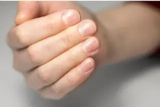 ネイル BLOOMブルーム所属・佐伯 彩菜のネイルデザイン