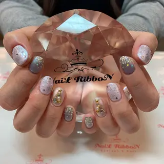 ネイル ネイルリボン 受付スタッフのネイルデザイン