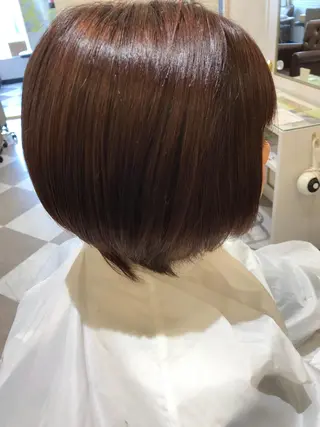 ショート カラー LOUVRE totalbeautysalon西大寺店所属・粟田 めぐみのヘアスタイル