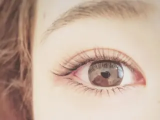 マツエク・マツパ Vitamin*-ビタミン-所属・Vitamin* -ビタミン-のマツエク・マツパデザイン