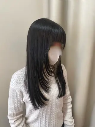 セミロング 友田 未来のヘアスタイル