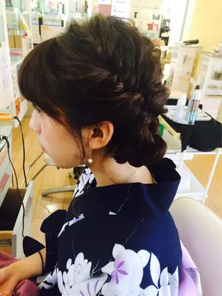 ミディアム 美容しょうへいの店所属・吉川 茉由子のヘアスタイル