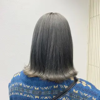ミディアム maya レイヤーカットのヘアスタイル