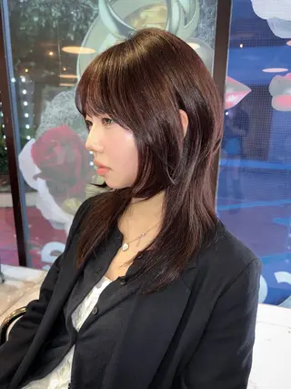 セミロング AIRA/ブリーチ ‪/透明感カラーのヘアスタイル