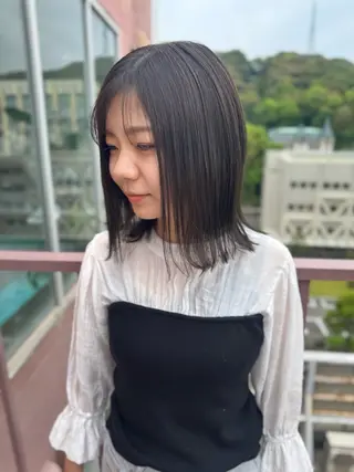 ミディアム カラー Viage （ビアージュ）のヘアスタイル