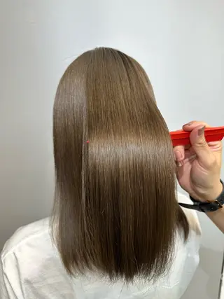 セミロング 髪質改善 縮毛矯正 ツイスパanBタクミのヘアスタイル