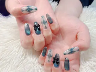 ネイル パッチリオメメ Lianaのネイルデザイン