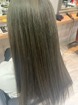 カラー コトナ越谷/ 會田 賢太郎のヘアスタイル