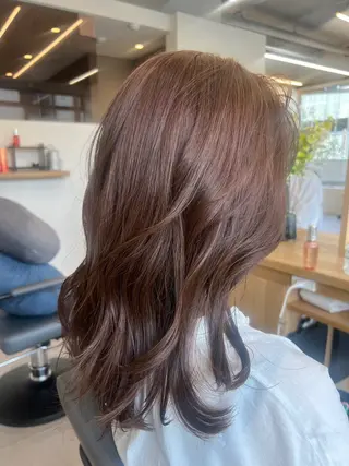 ミディアム カラー タナカ マヤ/金沢八景のヘアスタイル