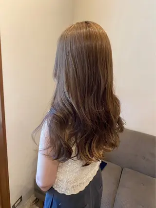 カラー 高山 桃子のヘアスタイル