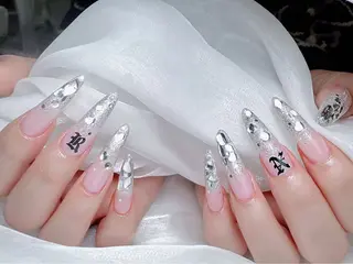ネイル 🎀M nails✨ ビューティーのネイルデザイン