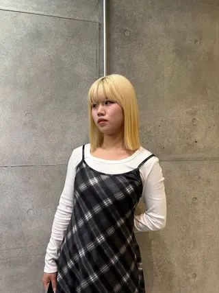 ショート カラー レイヤー/ブロンド 透明感カラー/ヒロトのヘアスタイル