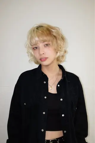 ショート ヘアアレンジ 🦠デザインカラー/ 魚瀬あおい🦠のヘアスタイル