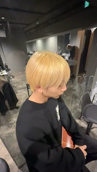 カラー メンズ ハイトーン･髪質改善 MIOKAのヘアスタイル