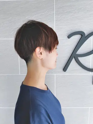 ショート カラー Roijir所属・roijir ロイジーのヘアスタイル