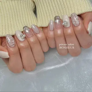 ネイル BONHEUR Annaのネイルデザイン