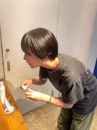 ショート カラー RIN／韓国ヘア レイヤーカットのヘアスタイル