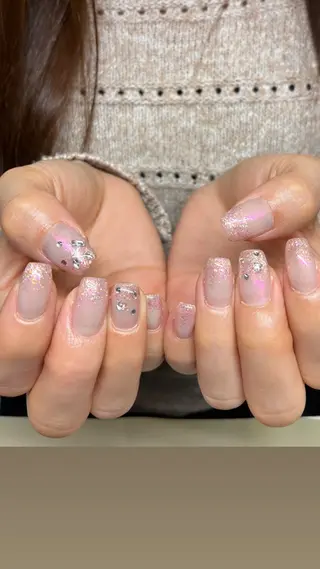 ネイル 13日3980円‼️ マグもデザインも◎のネイルデザイン