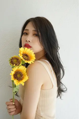 ミディアム カラー AILEE所属・ウルフカット レイヤーカット上柿のヘアスタイル