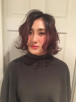 ミディアム カラー ホワイト&レイヤーカ ットエクステ長畠俊輔のヘアスタイル