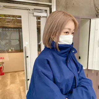 ミディアム カラー 岡本康平/ボブ /ブリーチ/レイヤーのヘアスタイル