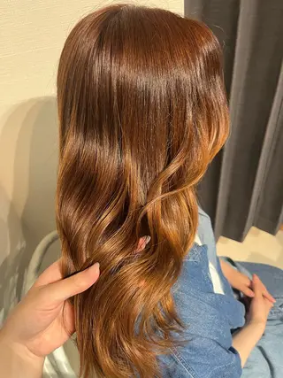 セミロング カラー annuy aoiのヘアスタイル