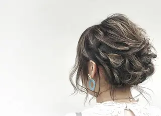 ミディアム ヘアアレンジ ISSIKI所属・⭐️当日OK⭐️ 岩田峻のヘアスタイル