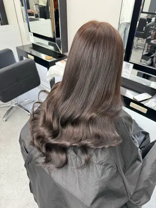 ロング カラー 𝙃𝘼𝙍𝙐🎀 韓国×エクステのヘアスタイル