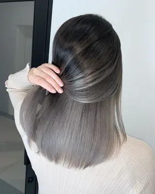 セミロング 原田 瑠月のヘアスタイル