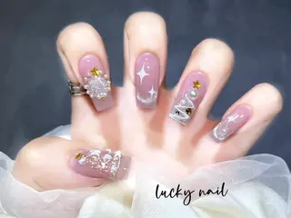 ネイル ラッキーネイルサロン 西川口東口店のネイルデザイン