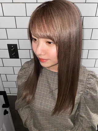 セミロング カラー ヘアアレンジ XENA表参道 MIKUのヘアスタイル