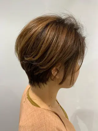 ショート 髪質改善 上品艶感カラーのヘアスタイル