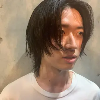 ショート メンズ FLOWERS所属・ウルフ、レイヤー 、メンズカットSHOのヘアスタイル